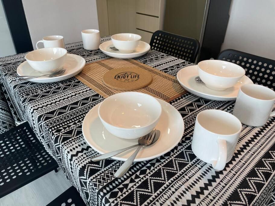 Jesselton Quay,2Br,4-5Pax,Mountain View Apartment Kota Kinabalu Exterior photo